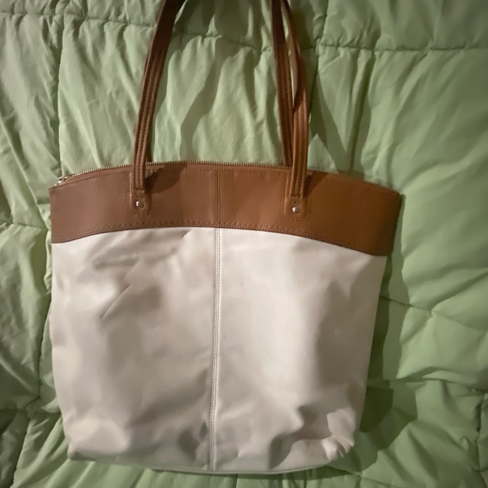 Beautiful Coach bag - Picture 2 of 8